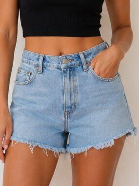 Topshop Moto Frayed Hem High Rise Denim Shorts Light Wash Size 4